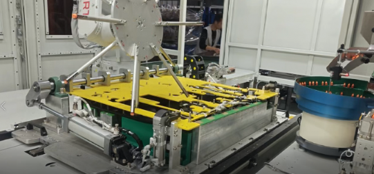 최신 회사 블로그 자동차 문 패널에 자동 클립 삽입